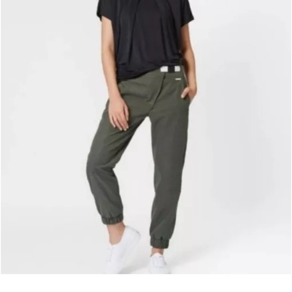 Sweaty Betty Luxe Bragi woven joggers - Picture 5 of 5